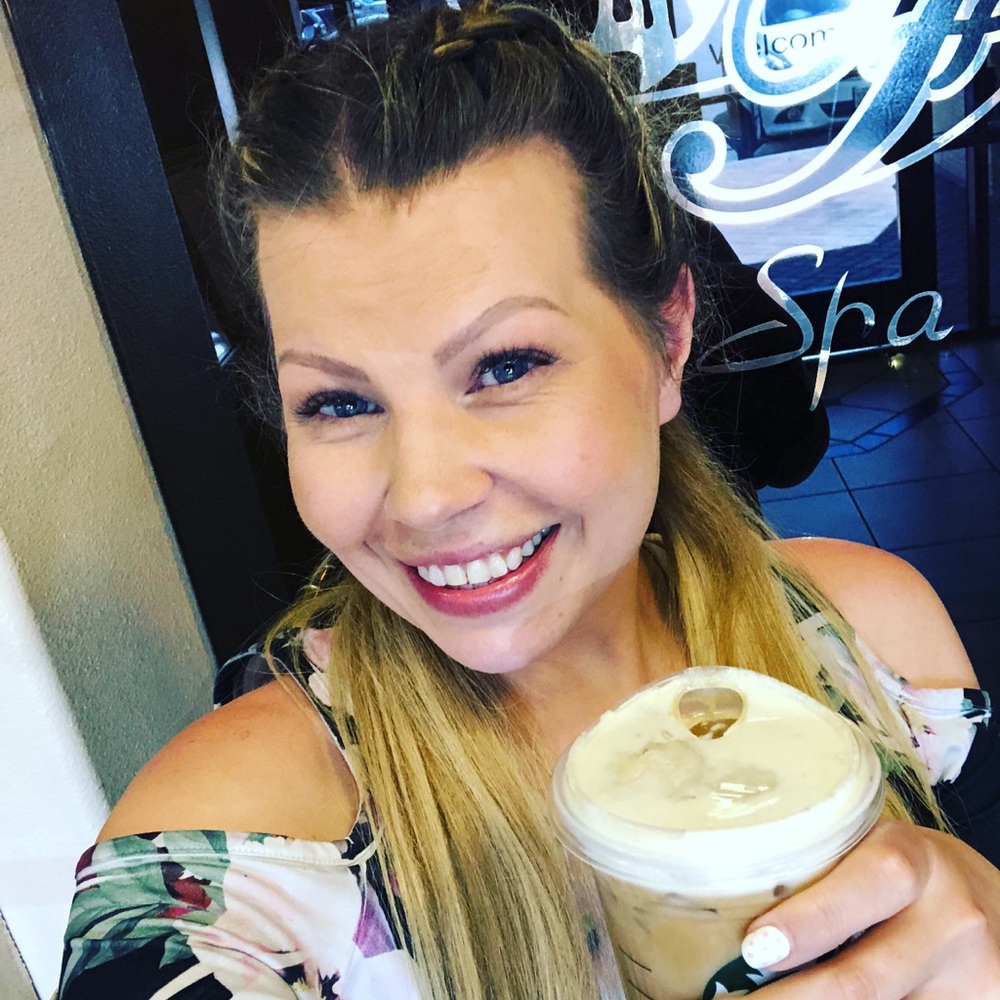 Meet your Posher, Lisa